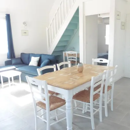 Semesterbostad Gite Beau Rivage. Maison Avec Vue Imprenable Sur Le Site Des Deux Caps. Tardinghen